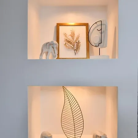 Charm Parliament View *