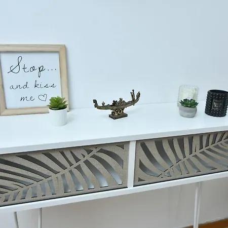 Charm Parliament View Bükreş