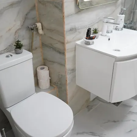 Charm Parliament View