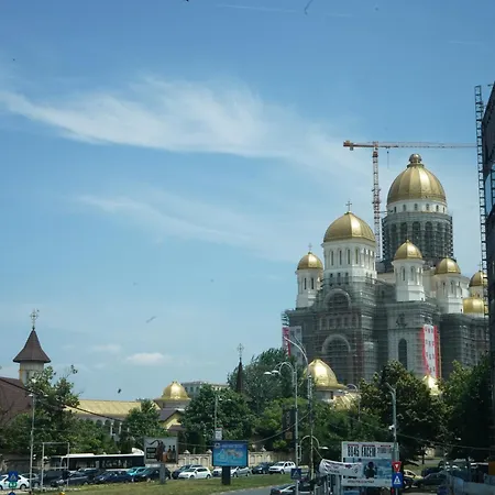 Daire Charm Parliament View *