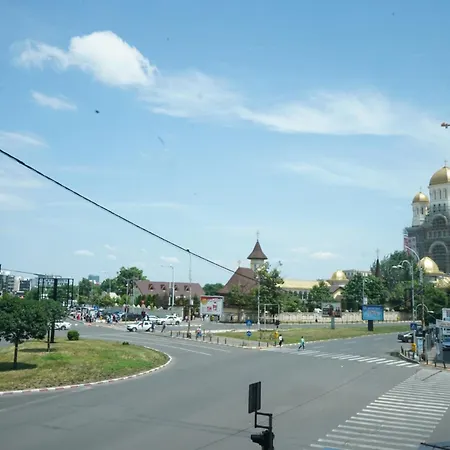 Charm Parliament View *