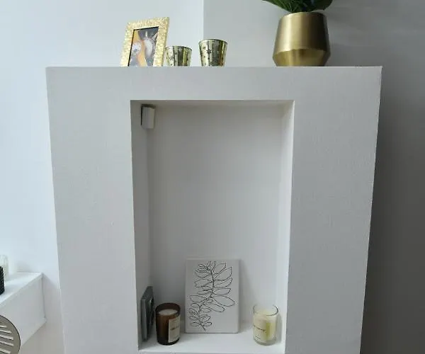 شقة Charm Parliament View *