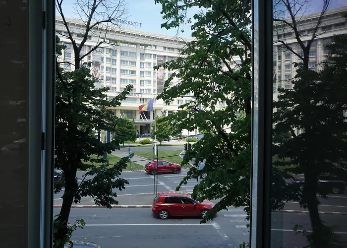 Charm Parliament View