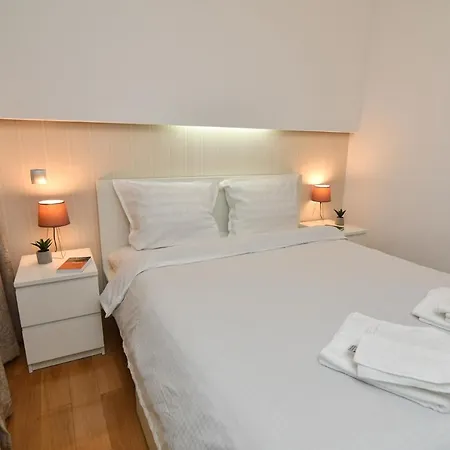 Charm Parliament View Appartement *